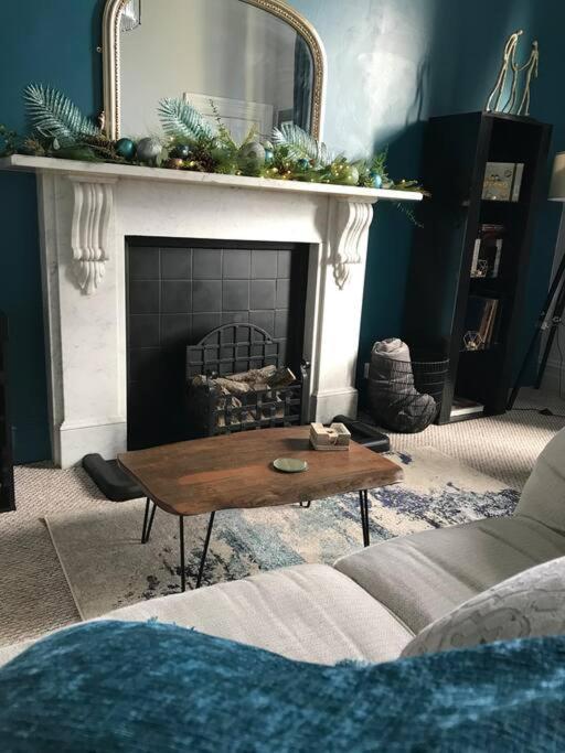* Popular * Stunning Quiet Apartment By The Sea Torquay Exterior photo